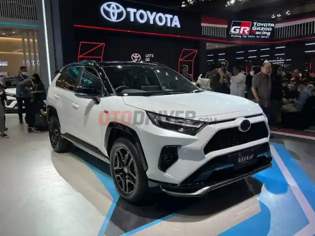 Toyota RAV4 Bakal Tersedia Versi Listriknya