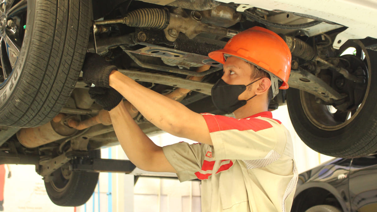Servis Berkala Toyota: Rahasia Mobil Awet dan Performa Terjaga